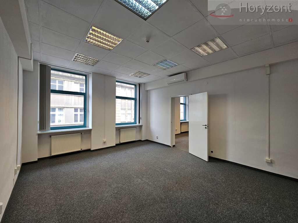 Biurowiec w Centrum 360m2, open space (3)