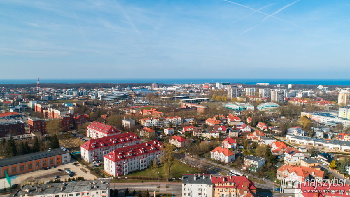 KOŁOBRZEG-4pok. Z GARAŻEM I OGRODEM CENTRUM MIASTA (24)