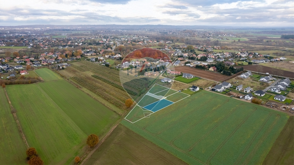 Działka budowlana 1015 m², idealna pod dom! (12)