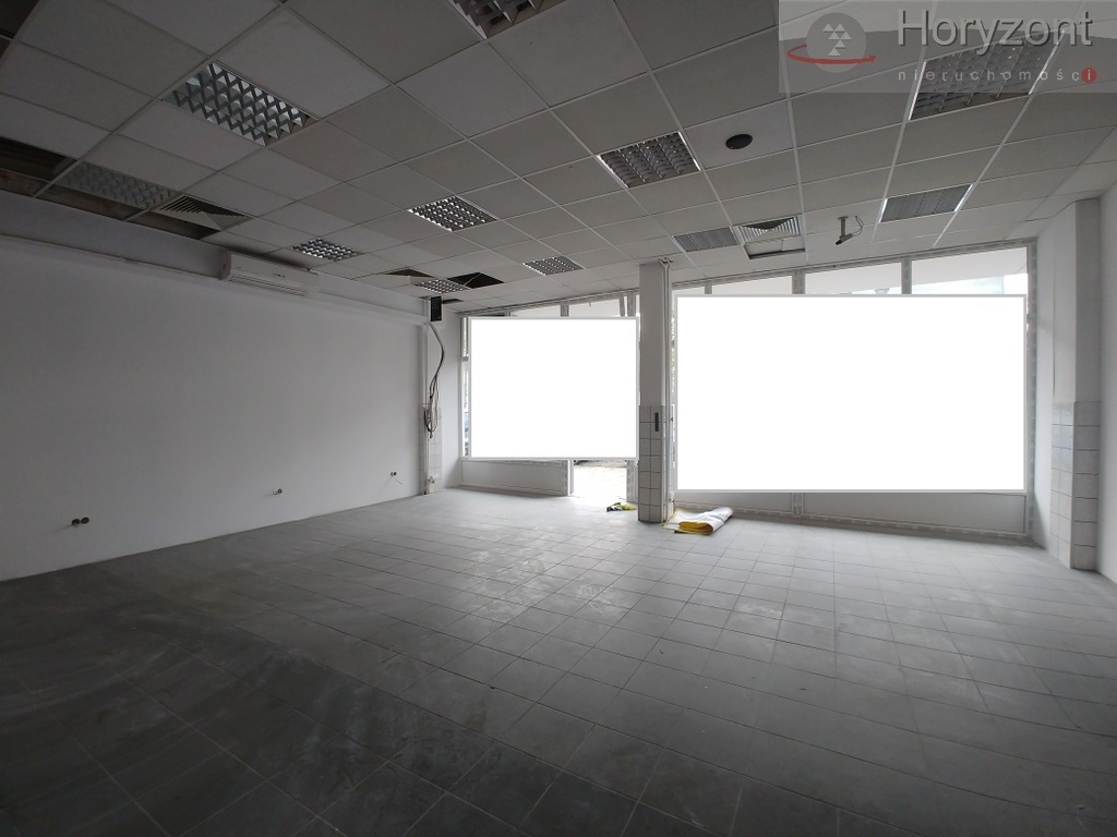 Lokal 75m2 w Centrum, duża witryna (1)