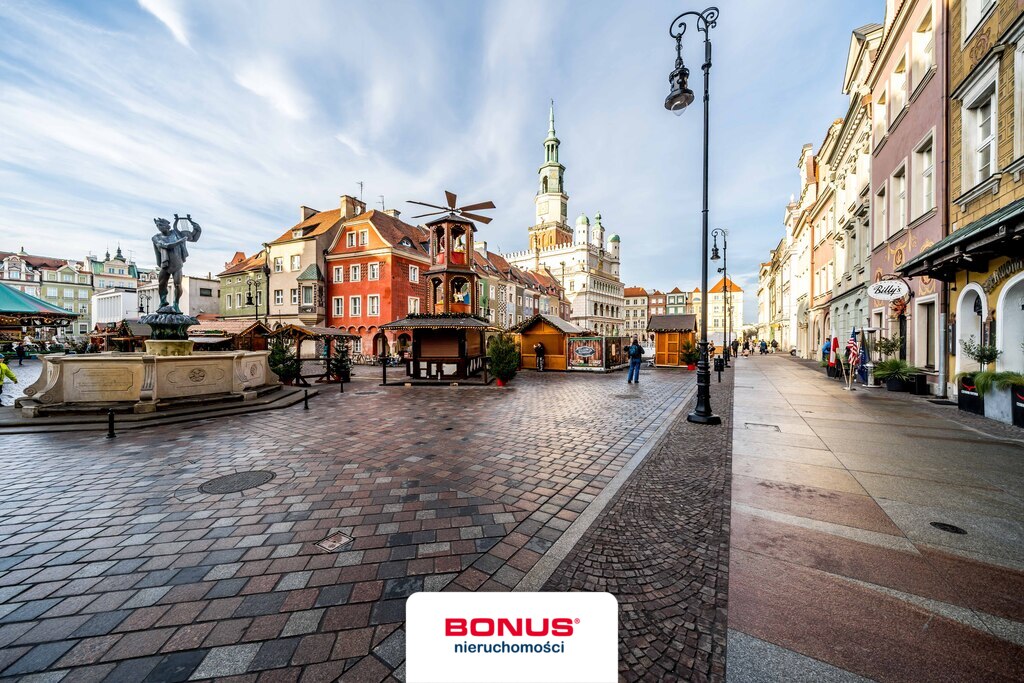 Stary Rynek - narożnik Wielkiej i Klasztornej (2)