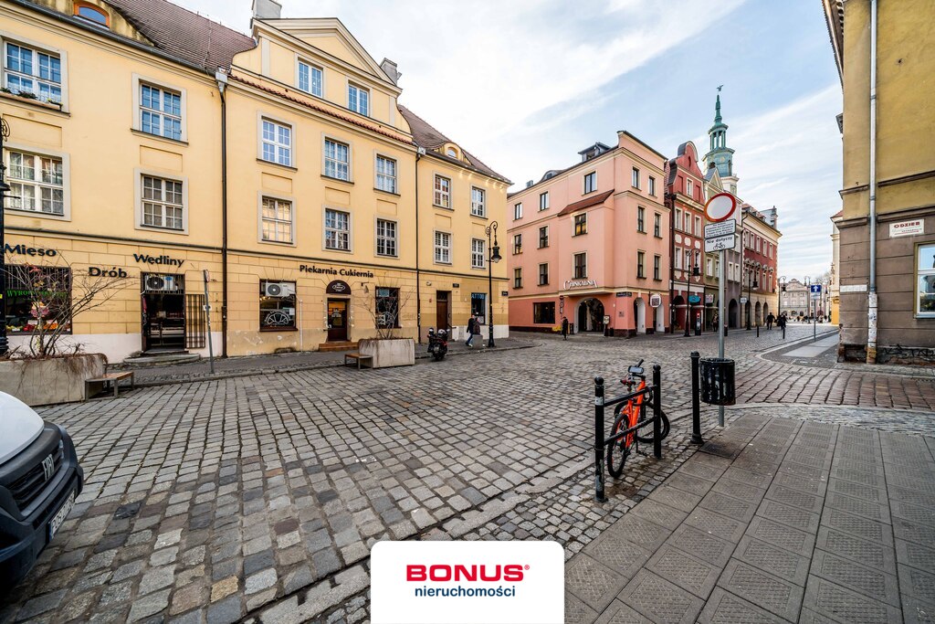 Stary Rynek - narożnik Wielkiej i Klasztornej (4)