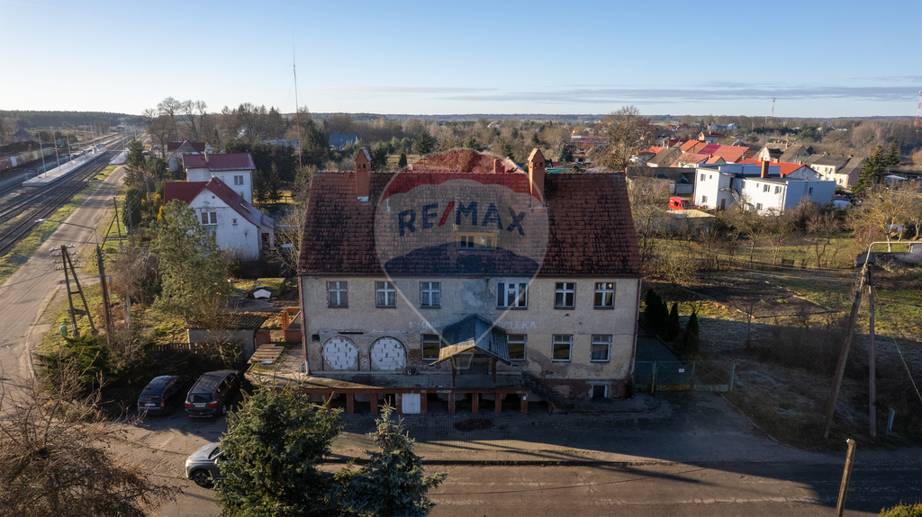 OKAZJA! Budynek z rampą, 350 m od jeziora! (9)