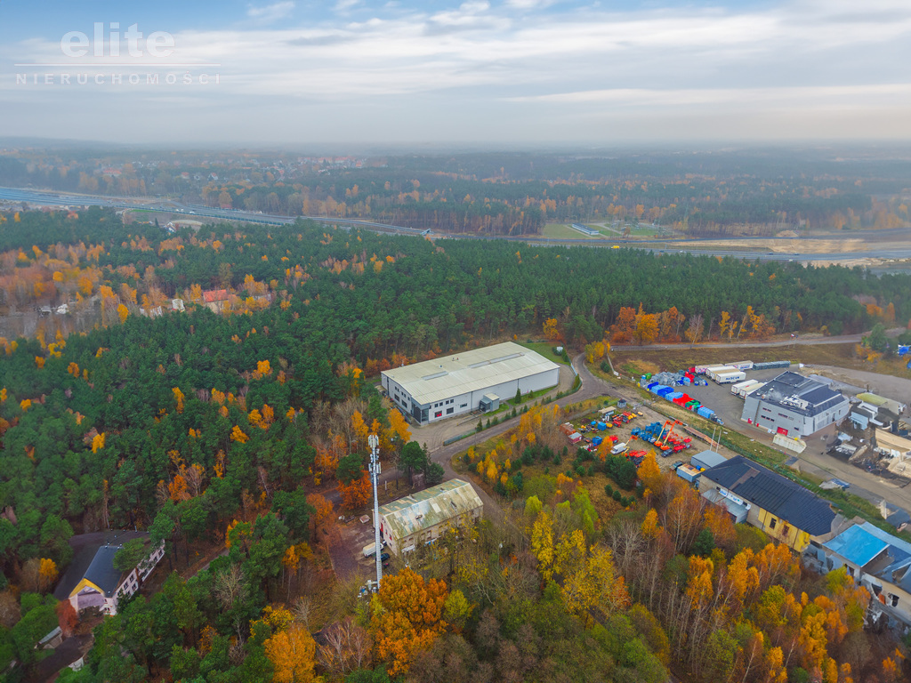 Hala 3035 m2 z zapleczem socjalnym w Świnoujściu (1)