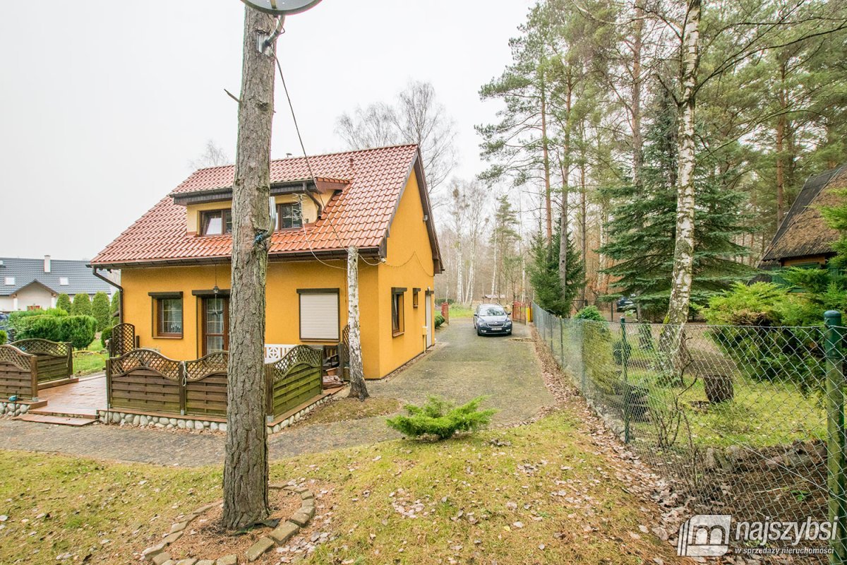 Przybiernów okolice - dom przy lesie i jeziorze (2)