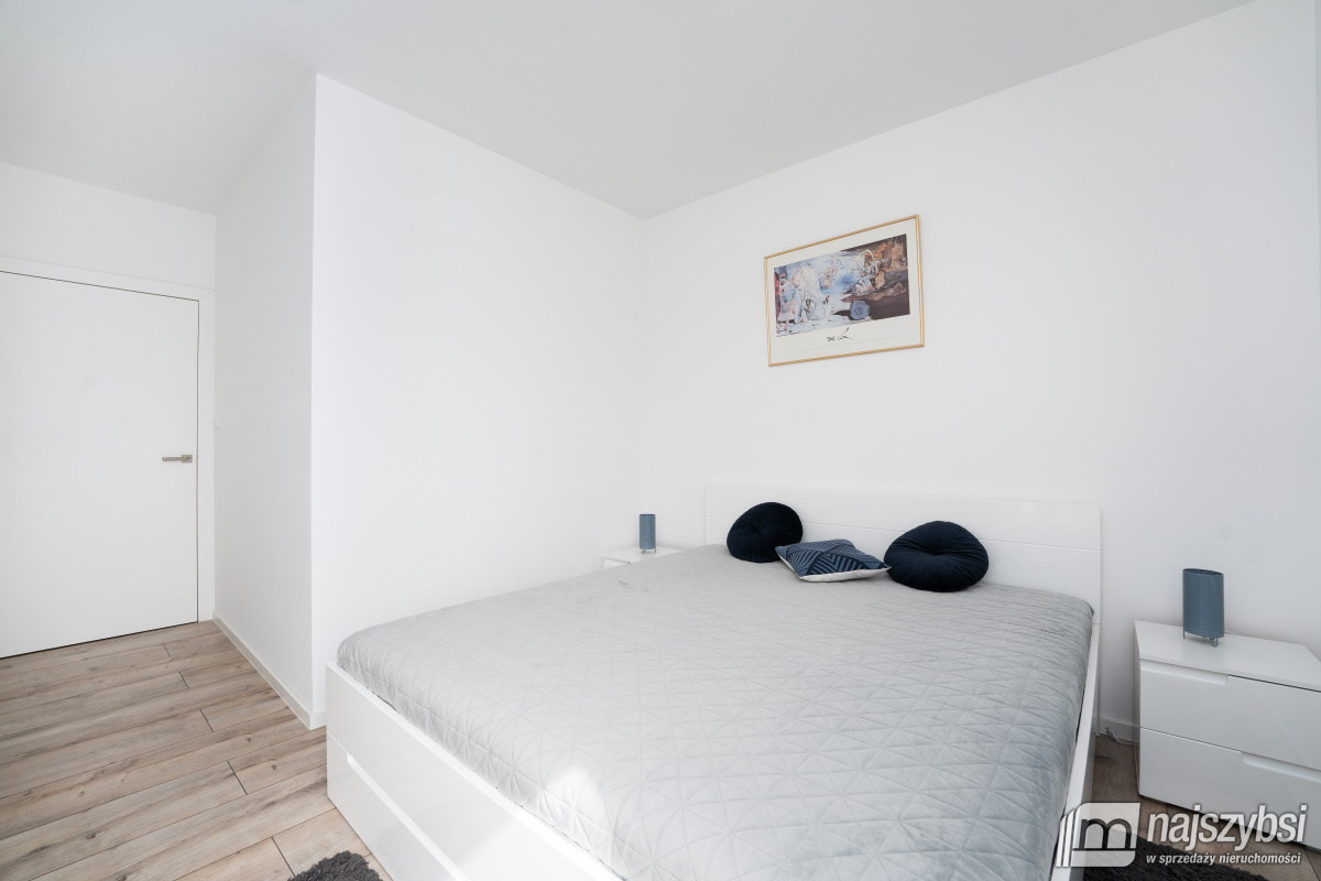 Kołobrzeg - 3 pokojowy apartament z dużym balkonem (9)