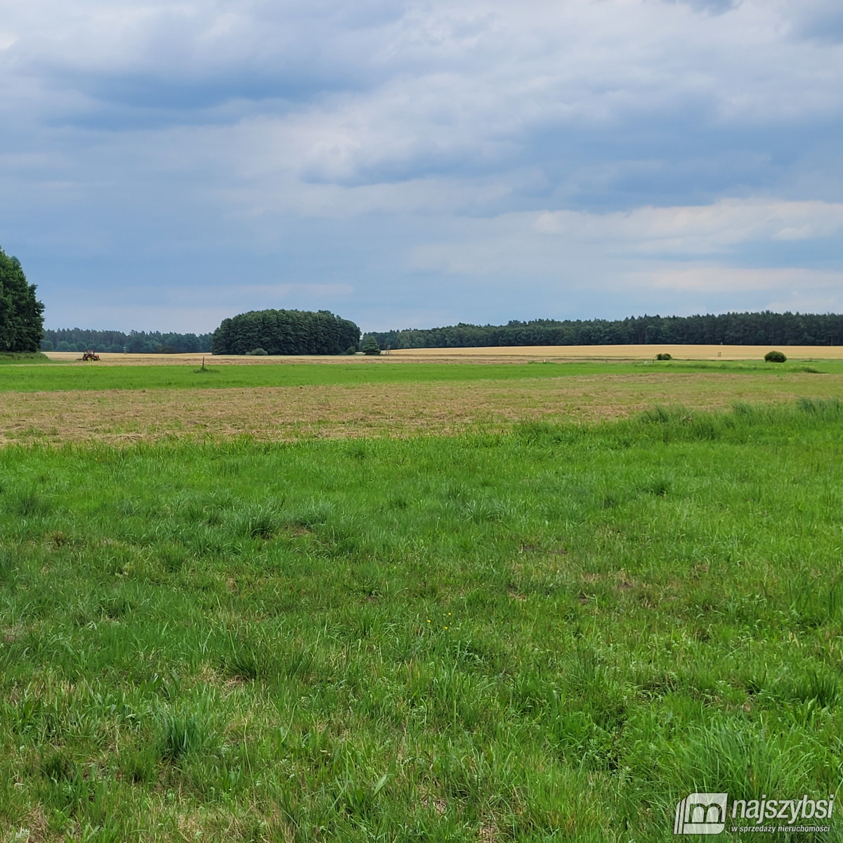 Działka 4 000 m2 z WZ . Okolice Goleniowa. (11)