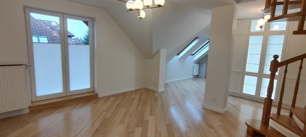 Komfortowy apartament z balkonem, antresolą +garaż (8)