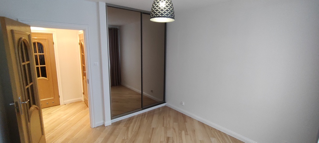 Komfortowy apartament z balkonem, antresolą +garaż (12)