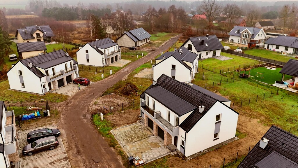 Bliźniak w stanie deweloperskim - Białuń (18)