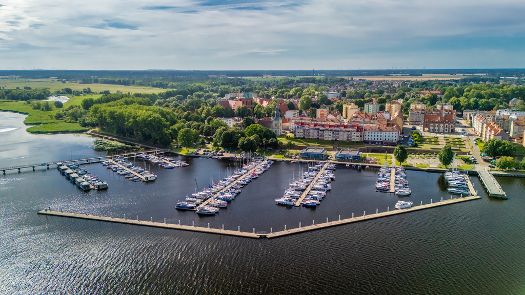 Dom 162m2 z ogromną działką 1238m2 i dużym garażem (30)