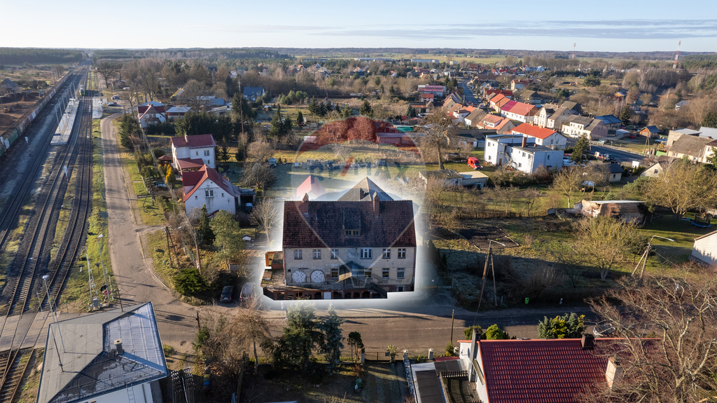 OKAZJA! Budynek z rampą, 350 m od jeziora! (17)