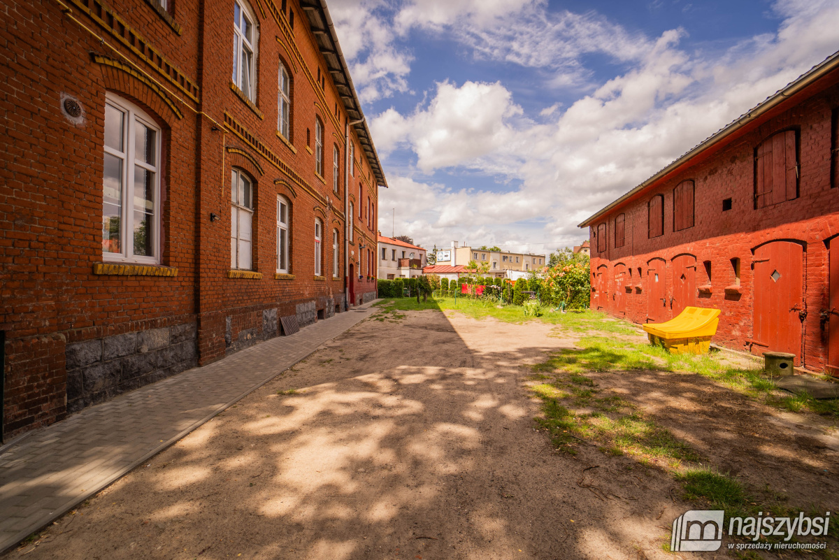 Nowogard - lokal mieszkalny w centrum Nowogardu (17)