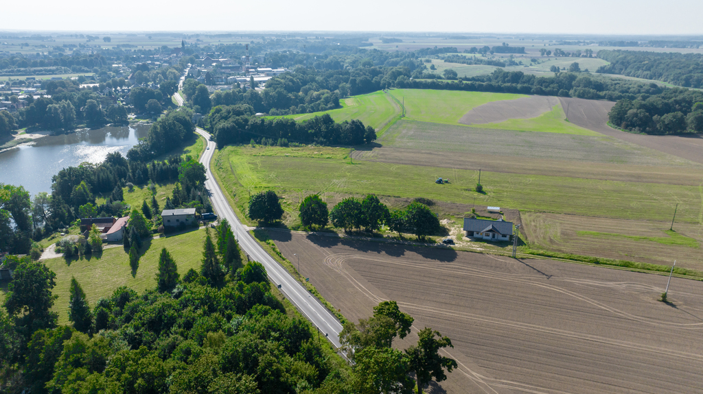 Sprzedam działkę budowlaną 1396 m2 (4)