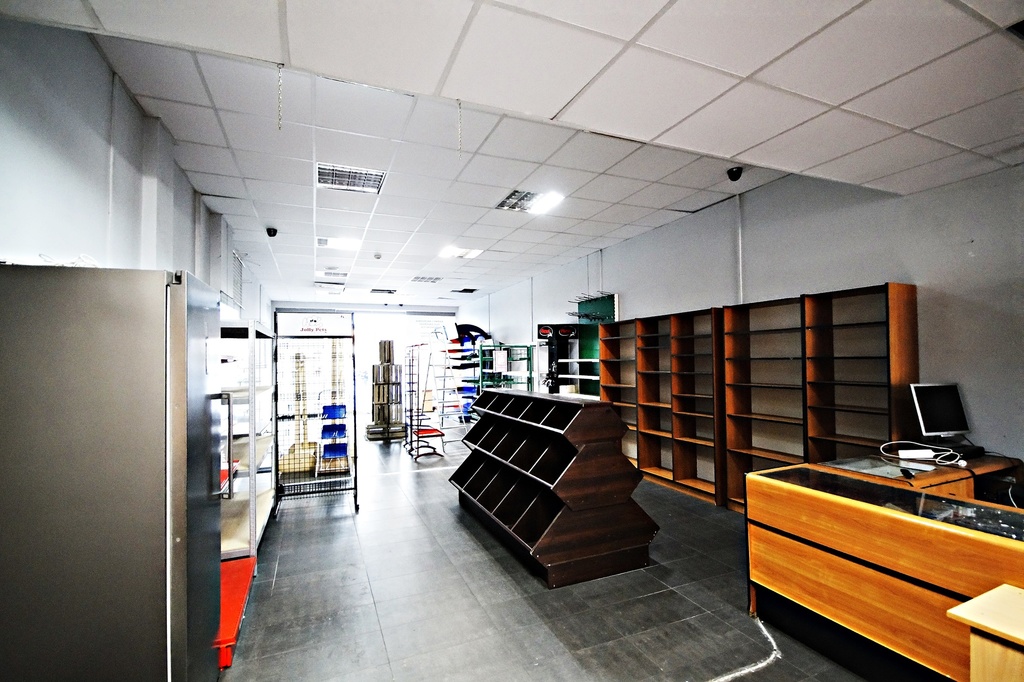 Lokal użytkowy 109 m2 centrum Świnoujścia (2)