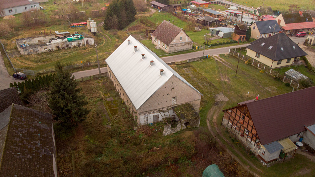 Budynek Gospodarczy  /Obiekt do zagospodarowania (4)