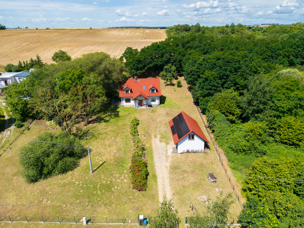 Piękny, nowoczesny dom rodzinny nad rzeką Odrą. (28)