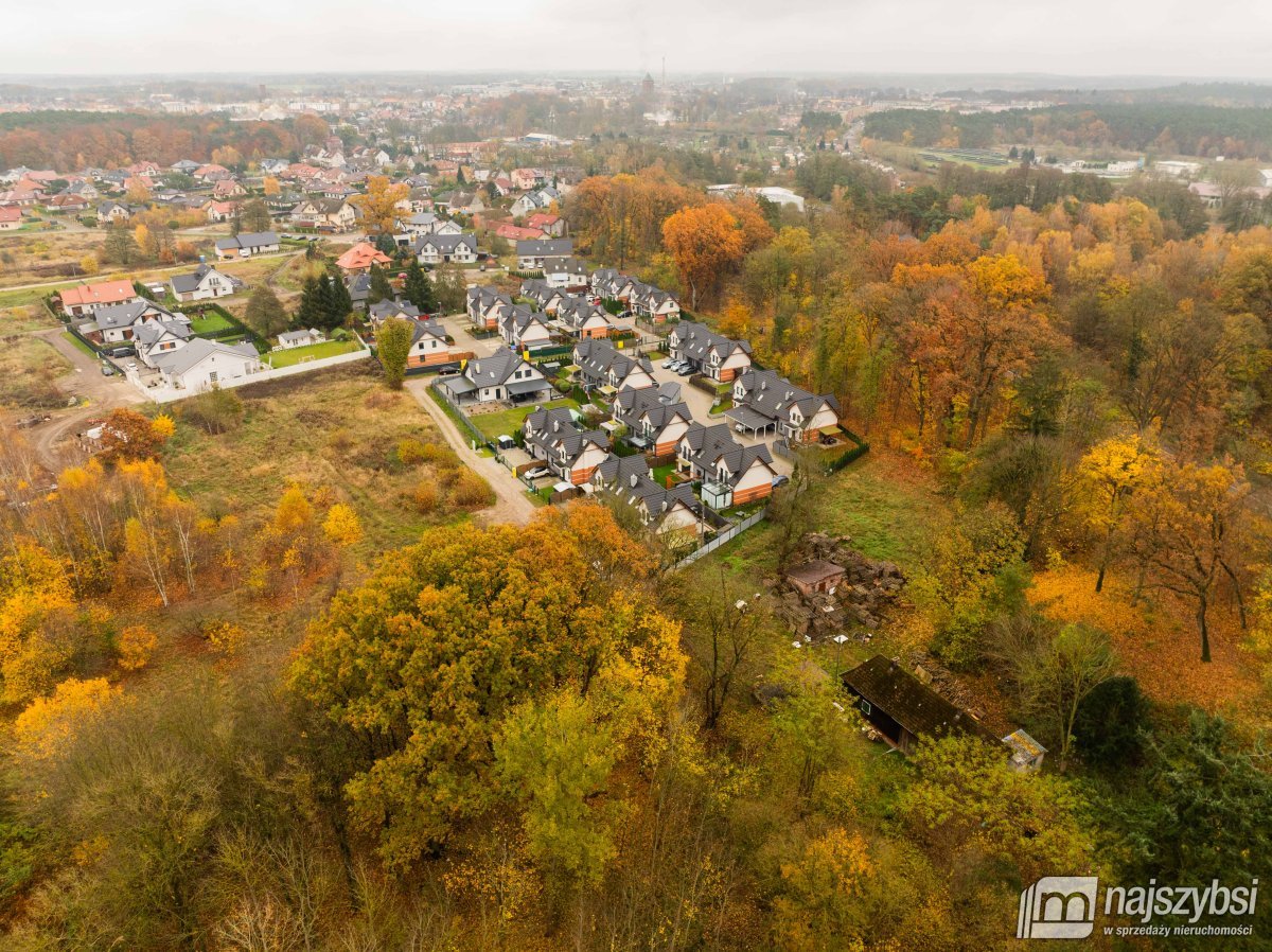 Goleniów - pół bliźniaka, oś. Leśny Świt  (4)