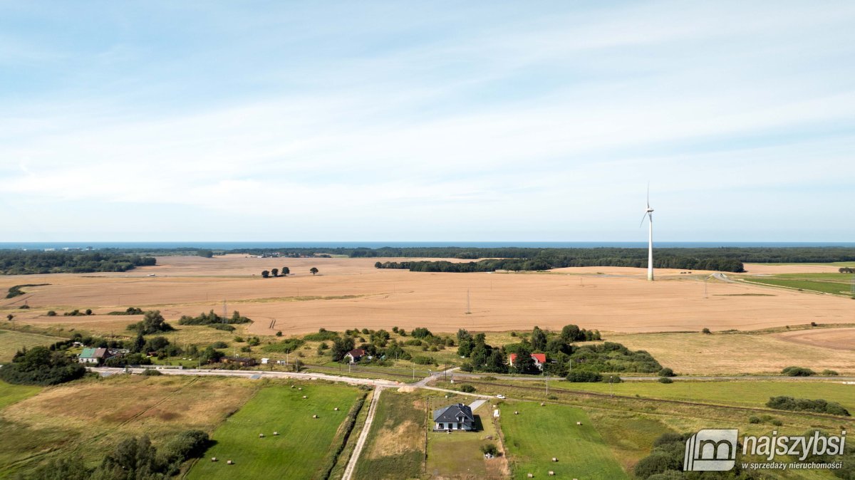 Kołobrzeg - dom z dwoma odrębnymi mieszkaniami (36)